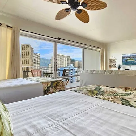 Rent this 1 bed condo on Honolulu in HI, 96815
