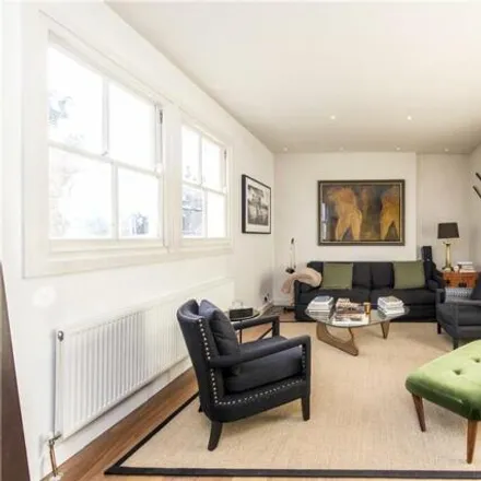 Rent this 2 bed room on 10 Ovington Square in London, SW3 1LN