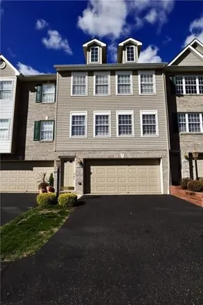 Rent this 3 bed house on 1009 Garrison Ln in Jeannette, Pennsylvania