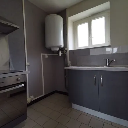 Rent this 2 bed apartment on D 176 in 49700 Linière, France
