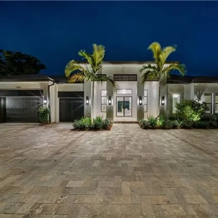 Buy this 3 bed house on 770 Park Shore Drive in Naples, FL 34103