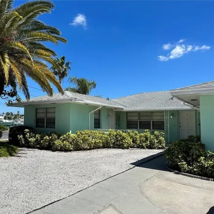 Rent this 3 bed house on 98 Devon Drive in Clearwater Beach, Clearwater
