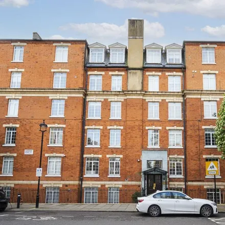 Rent this studio apartment on Hampden Gurney CofE Primary School in Forset Street, London