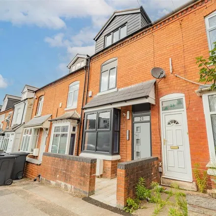 Rent this 6 bed house on 33 Teignmouth Road in Selly Oak, B29 7BA