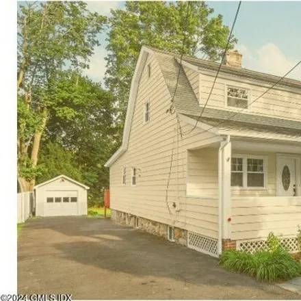 Rent this 3 bed house on 20 Cross Lane in Cos Cob, Greenwich