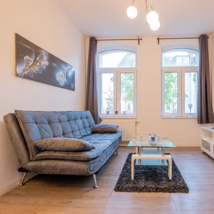 Rent this 3 bed apartment on Schnabelstraße 70 in 30459 Hanover, Germany