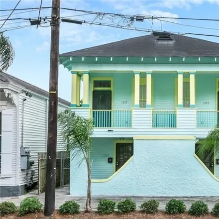 Rent this 3 bed house on 1231 St Roch Avenue in Faubourg Marigny, New Orleans