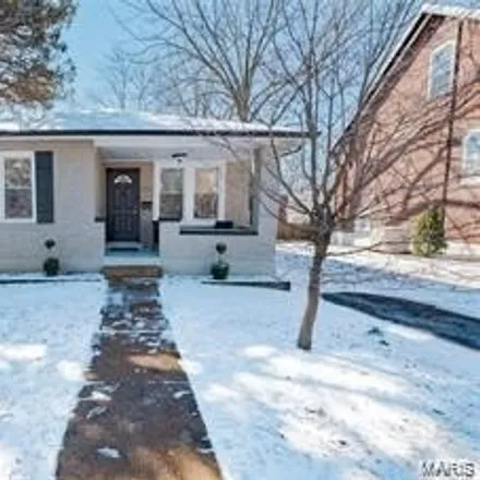 Rent this 2 bed house on 7318 Gayola Place in Maplewood, Saint Louis County