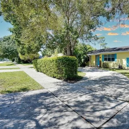Buy this 4 bed house on 1535 27th Avenue in Vero Beach, FL 32960