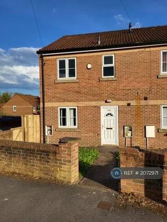 Rent this 3 bed townhouse on W. H. Newton & Co. in 40 Kimberley Road, Leeds