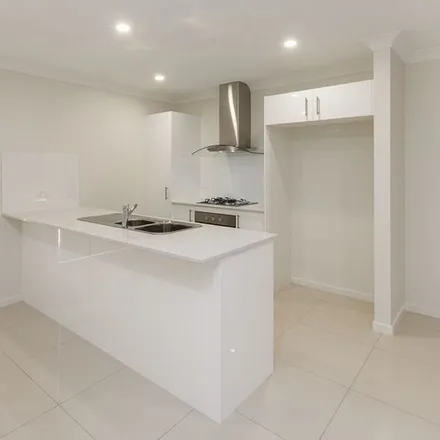Image 5 - Sturt Street, Oxenford QLD 4210, Australia - Apartment for rent