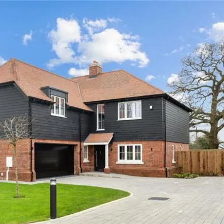 Buy this 5 bed house on Dancers Hill Road in Potters Bar, EN5 4RR
