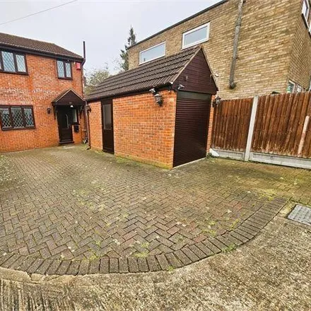 Buy this 3 bed duplex on Kents Hill Road North in London Road, Benfleet