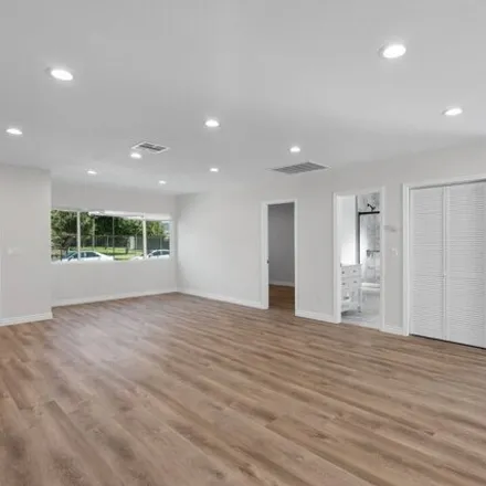Image 3 - 4195 Moore Street, Los Angeles, CA 90066, USA - House for rent