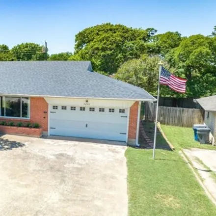 Buy this 3 bed house on 7615 Bearden Lane in Dallas, TX 75227