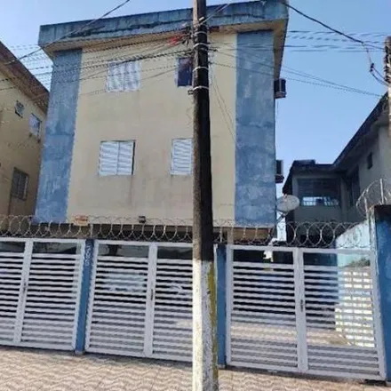 Rent this studio house on Avenida Prestes Maia in Esplanada dos Barreiros, São Vicente - SP