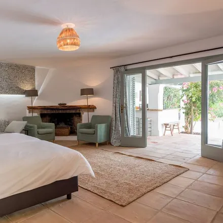 Rent this 3 bed house on 07814 Santa Eulària des Riu