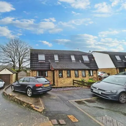 Buy this 3 bed duplex on Gregory Close in Pencoed, CF35 6RF
