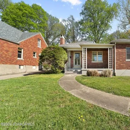 Image 1 - 1930 North Circle Drive, Jefferson City, MO 65109, USA - House for sale