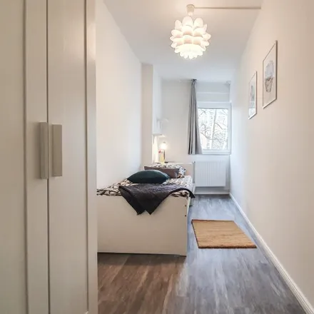 Rent this 3 bed room on Dreysestraße 10 in 10559 Berlin, Germany