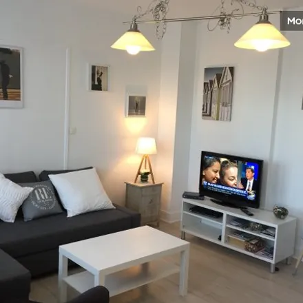 Rent this 2 bed apartment on Rouen in Centre Ville Rive Gauche, FR