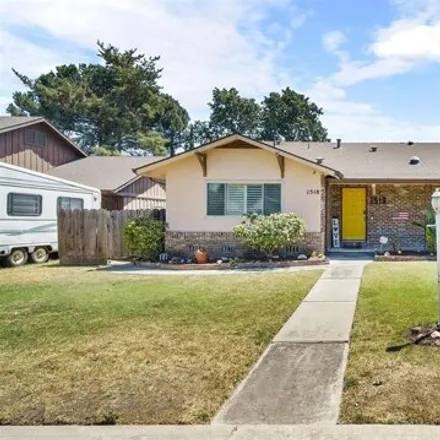 Buy this 5 bed house on 1518 West Euclid Avenue in Stockton, CA 95204