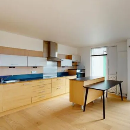 Rent this 1 bed room on Edison Court in Greenroof Way, London