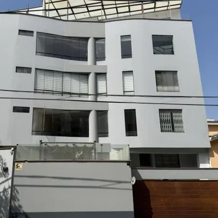 Rent this 2 bed apartment on Las Limas in Santiago de Surco, Lima Metropolitan Area 51132