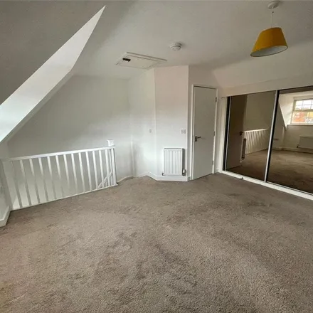 Rent this 3 bed apartment on Comelybank Drive in Old Denaby, S64 0EP