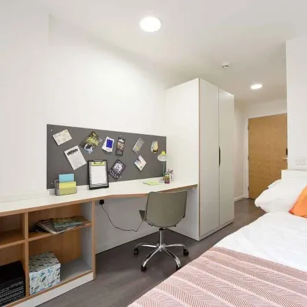 Image 5 - Student Roost - Dobbie's Point, 200 North Hanover Street, Glasgow, G4 0PY, United Kingdom - Apartment for rent
