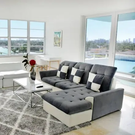 Image 1 - Miami Beach, FL - House for rent