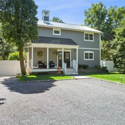 Buy this 3 bed house on 645 Rachael's Road in Mattituck, Southold
