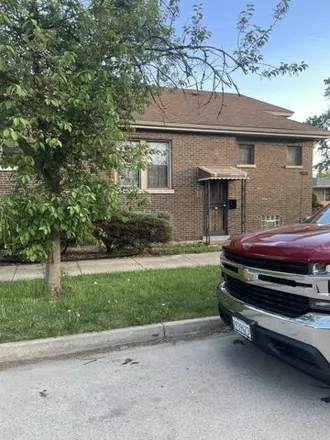 Rent this 2 bed house on 9601 South Carpenter Street in Chicago, IL 60643