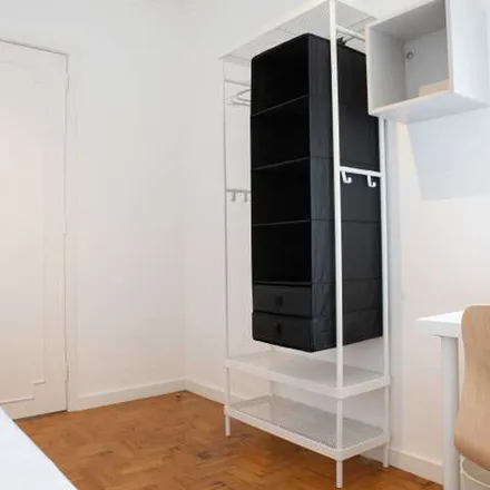 Rent this 5 bed apartment on Igreja Evangélica Baptista in Rua Machado dos Santos, 2775-153 Parede