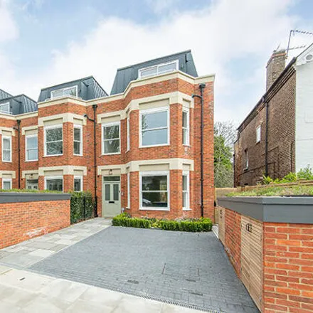 Buy this 5 bed house on St Vincent's Catholic Primary School in 1 Pierrepoint Road, London