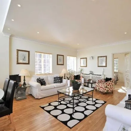 Rent this 2 bed apartment on The Mount in London, NW3 6SZ