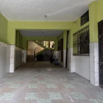 Buy this 1studio house on Guatemala Oe6-49 in 170402, Quito