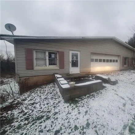Buy this 3 bed house on 1266 Genesee Street in City of Oneida, NY 13421