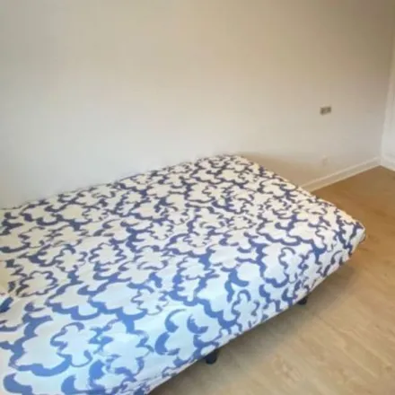 Rent this 4 bed room on Calle Castaños / Castaños kalea in 6, 48007 Bilbao