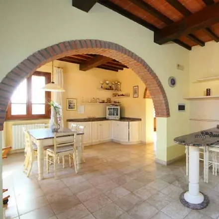 Rent this 8 bed house on 50054 Fucecchio FI