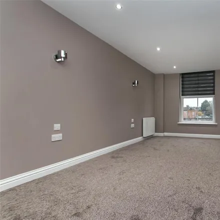 Image 3 - The Silk Road, 4 St Botolphs Street, Colchester, CO2 7DU, United Kingdom - Apartment for rent