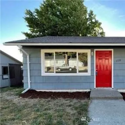 Rent this 1 bed house on 3333 Ward Ave