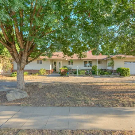 Buy this 3 bed house on 547 West Bullard Avenue in Fresno, CA 93704