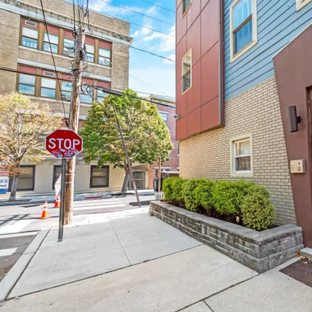 Image 3 - 404 1st Street, Jersey City, NJ 07302, USA - Condo for sale