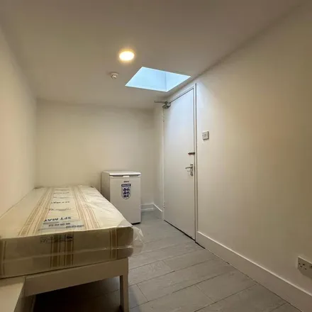 Rent this 1 bed room on Thai Rice in 1030 Harrow Road, London