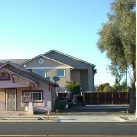 Buy this 2 bed house on 1388 West F Street in Oakdale, CA 95361