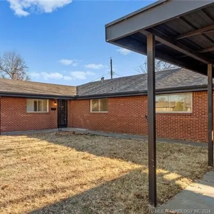 Image 3 - Southeast Frank Phillips Boulevard, Bartlesville, OK 74006, USA - House for sale