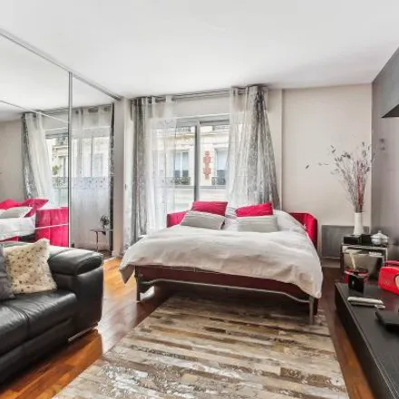 Rent this 2 bed apartment on 2 Rue de l'École de Mars in 92200 Neuilly-sur-Seine, France