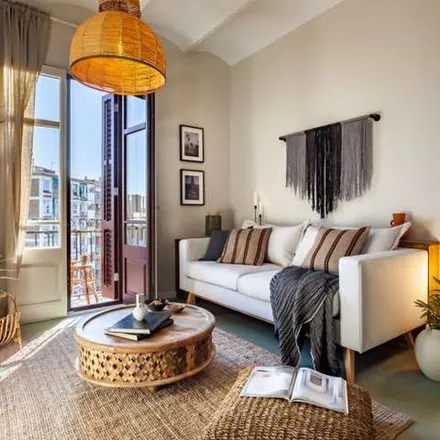 Rent this 2 bed apartment on Zenit Borrell in Carrer del Comte Borrell, 208