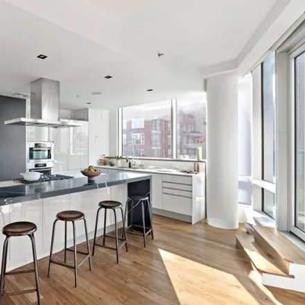 Image 5 - 166 West 18th Street, New York, NY 10011, USA - Condo for sale